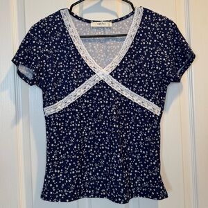Wild Love Navy Blue & White Floral Print V Neck Too with Lace Trim Size L